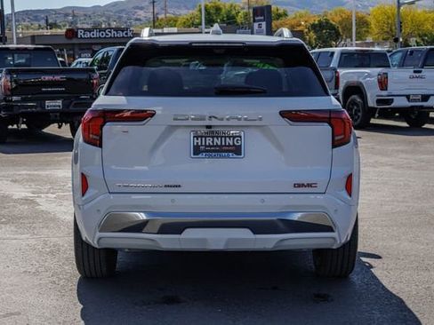 Used 2026 GMC Terrain Denali AWD/4WD image 4