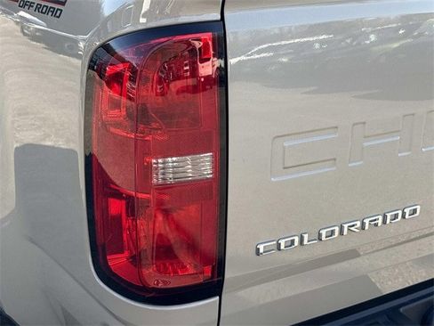 Used 2021 Chevrolet Colorado Z71 w/ Safety Package image 11