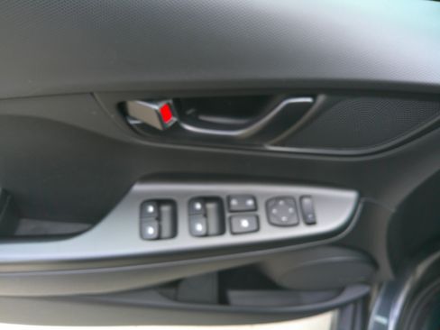 Used 2022 Hyundai Kona N Line w/ Tech Package image 18