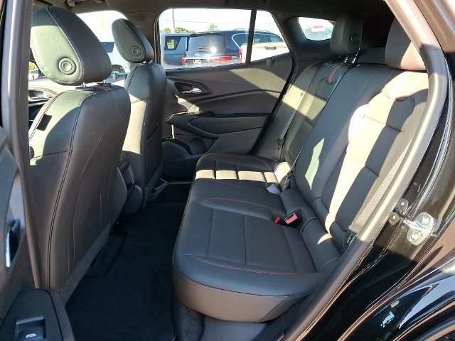Used 2025 Chevrolet Trax RS w/ Sunroof Package FWD image 10