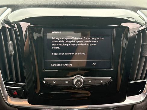 Used 2020 Chevrolet Traverse LS FWD image 22