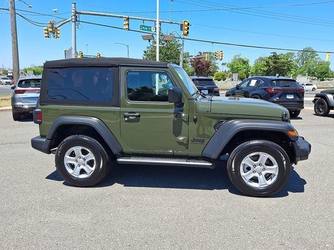 Used 2023 Jeep Wrangler Sport AWD/4WD image 10