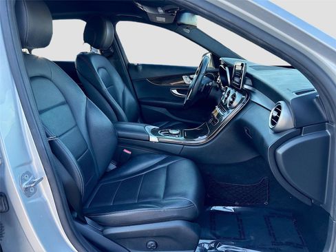 Used 2018 Mercedes-Benz C 300 Sedan image 29