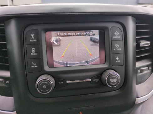 Used 2022 RAM 1500 Big Horn AWD/4WD image 19
