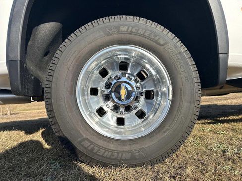 Used 2025 Chevrolet Silverado 3500 High Country w/ Technology Package image 17