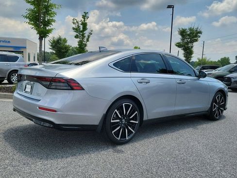Certified 2025 Honda Accord Touring image 4