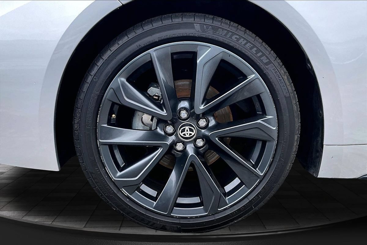 Used 2024 Toyota Corolla SE FWD image 36