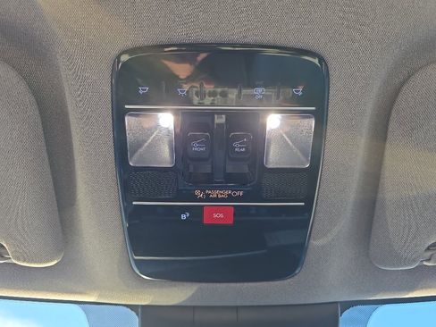 Used 2025 Hyundai Santa Fe Limited image 17