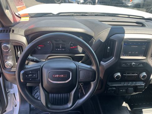 Used 2022 GMC Sierra 2500 Pro w/ Convenience Package AWD/4WD image 17