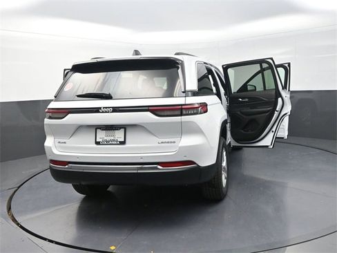 New 2025 Jeep Grand Cherokee Laredo X image 30