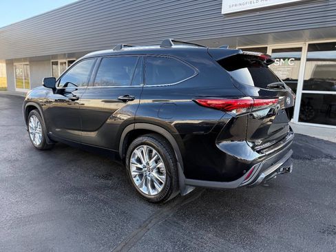 Used 2021 Toyota Highlander Limited image 8