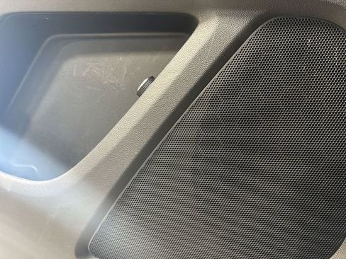 Certified 2023 Chevrolet Traverse LT image 25