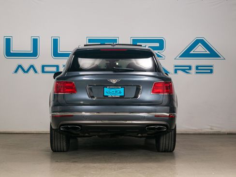 Used 2019 Bentley Bentayga image 11