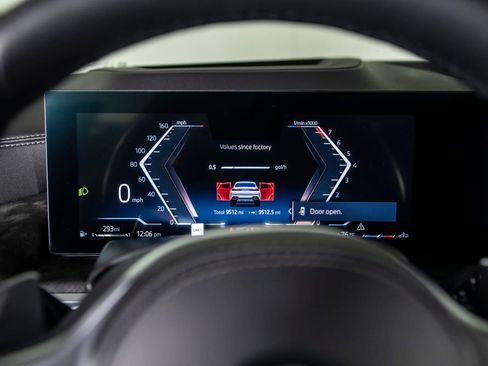 Used 2025 BMW X6 xDrive40i w/ Climate Comfort Package image 30