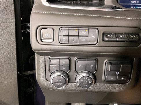 Used 2023 GMC Yukon Denali Ultimate AWD/4WD image 19