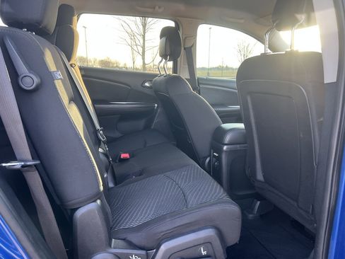 Used 2015 Dodge Journey SXT w/ Flexible Seating Group image 13