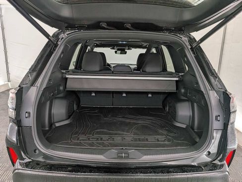 Used 2025 Subaru Forester Premium w/ Convenience Package #2 image 34