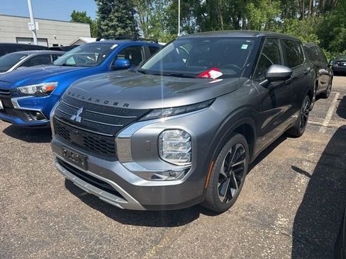 Used 2024 Mitsubishi Outlander SE AWD/4WD image 4