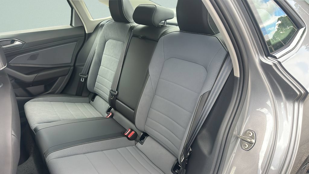 New 2027 Volkswagen Jetta SE FWD image 27