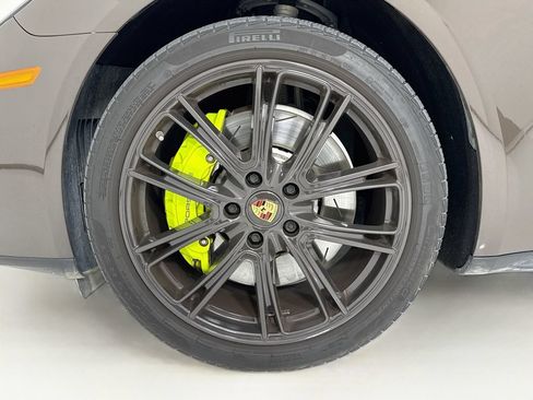 Certified 2023 Porsche Panamera AWD/4WD image 11