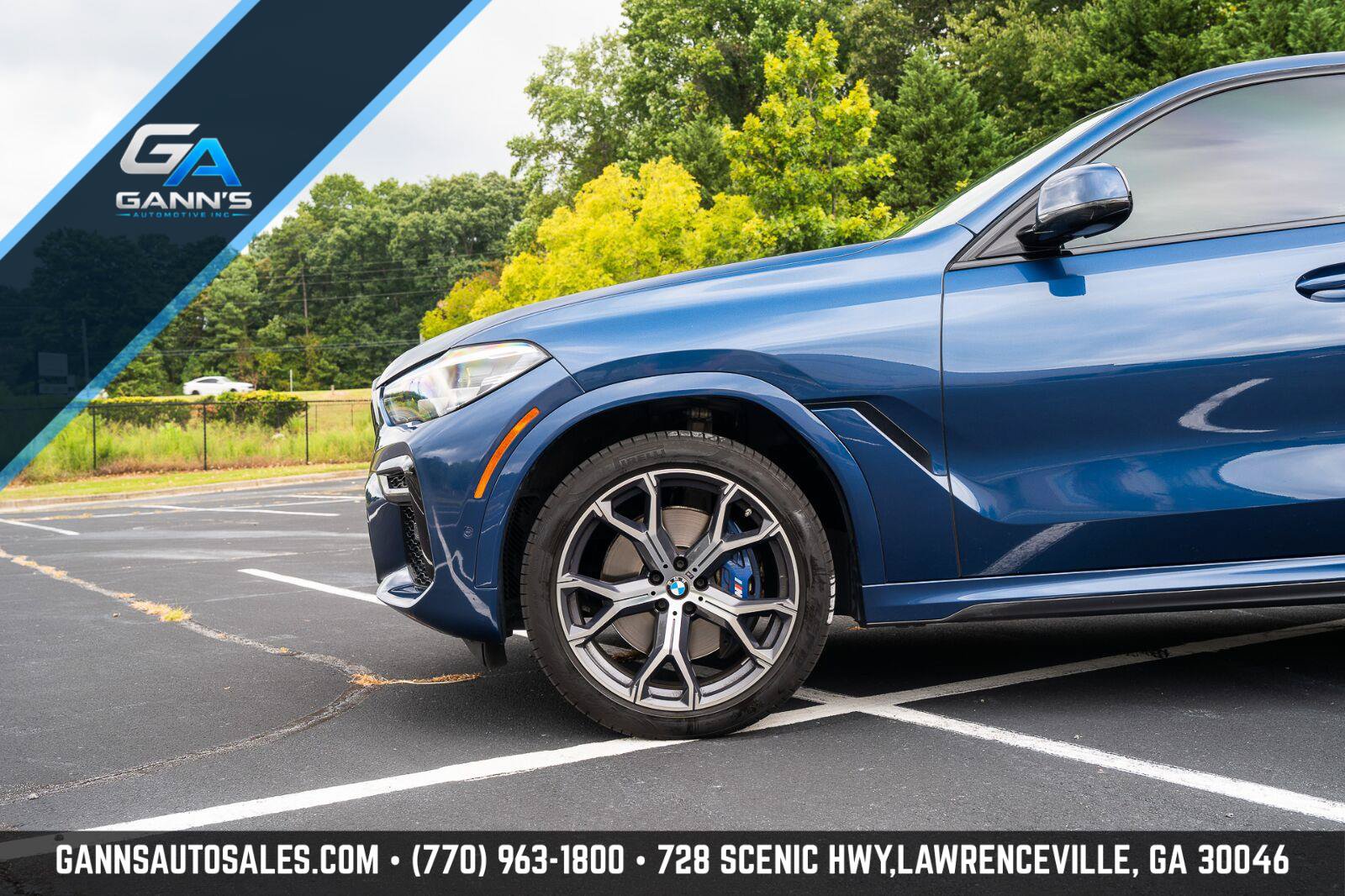 Used 2022 BMW X6 xDrive40i w/ M Sport Package AWD/4WD image 3