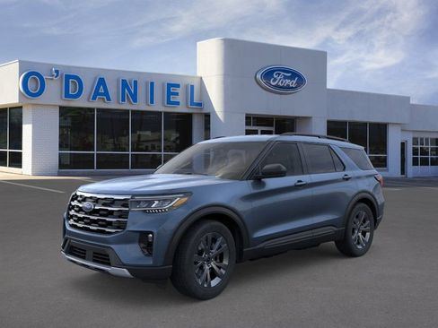 New 2026 Ford Explorer Active w/ Active Comfort Package AWD/4WD image 2