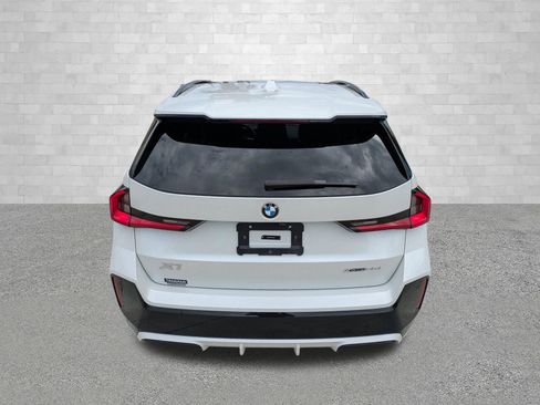 Used 2023 BMW X1 xDrive28i w/ M Sport Package AWD/4WD image 3
