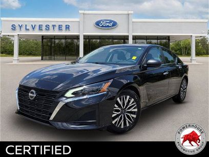 Used 2024 Nissan Altima 2.5 SV