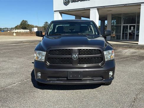 Used 2017 RAM 1500 Express image 3