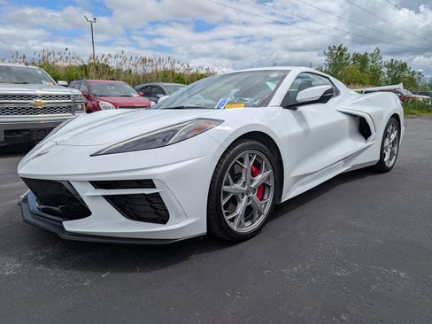 Used 2023 Chevrolet Corvette Stingray Premium Conv w/ Z51 Performance Package RWD image 6