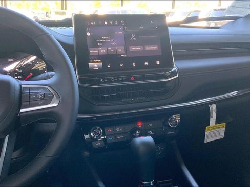New 2026 Jeep Compass Latitude AWD/4WD image 6