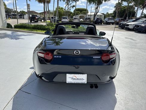 Used 2020 MAZDA MX-5 Miata Sport RWD image 2