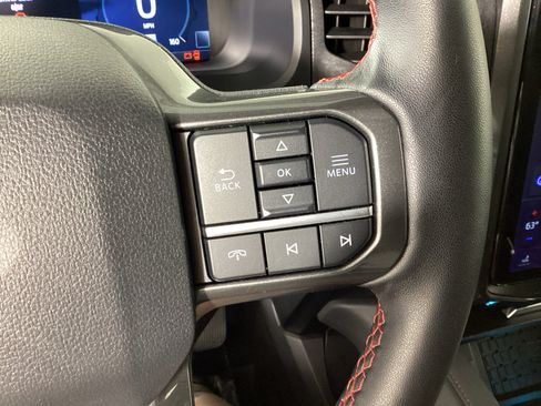 Used 2024 Ford Expedition Limited AWD/4WD image 20