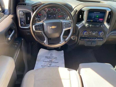 Used 2022 Chevrolet Silverado 1500 LT image 8
