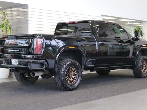 Used 2024 GMC Sierra 3500 AT4 w/ AT4 Premium Plus Package AWD/4WD image 7