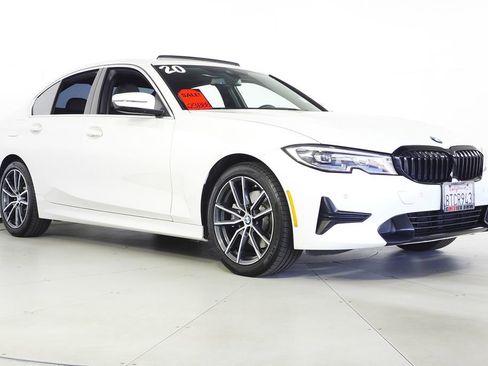Used 2020 BMW 330i Sedan w/ Convenience Package RWD image 4