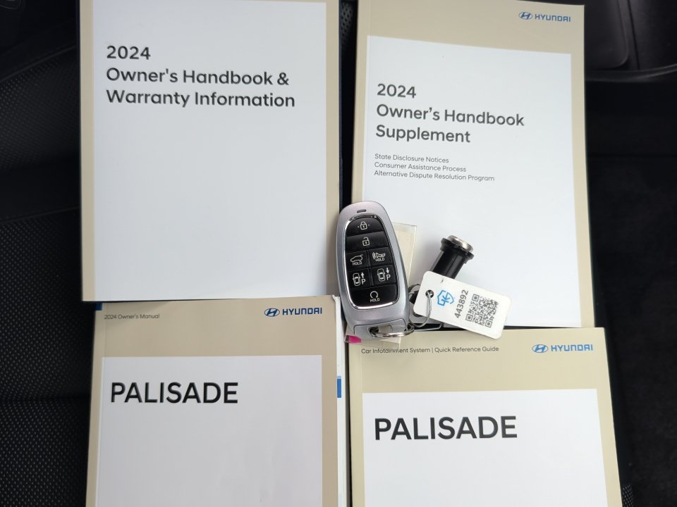 Used 2024 Hyundai Palisade Calligraphy AWD/4WD image 34