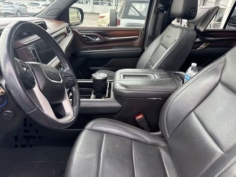Used 2021 GMC Yukon Denali w/ Denali Premium Package image 50