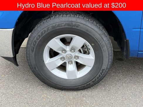 Used 2024 RAM 1500 Classic SLT AWD/4WD image 5