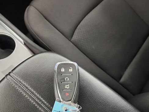 Used 2024 Chevrolet Malibu LT FWD image 17