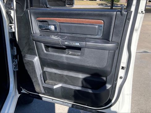 Used 2018 RAM 1500 Laramie w/ Convenience Group image 21