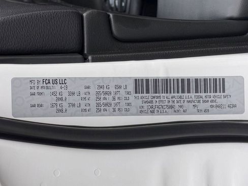 Used 2019 Jeep Grand Cherokee Laredo image 19