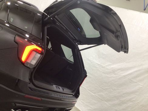 New 2026 Ford Explorer ST image 37