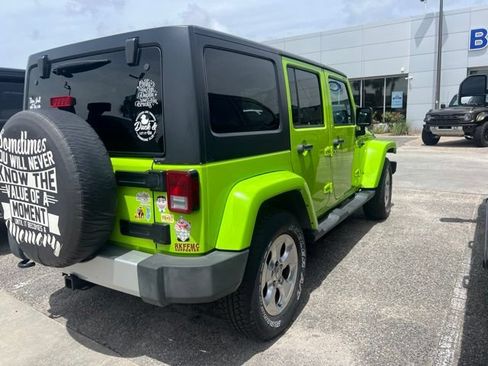 Used 2013 Jeep Wrangler Unlimited Sahara w/ Dual Top Group AWD/4WD image 3