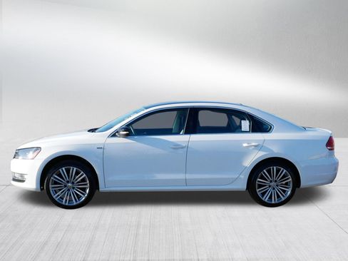 Used 2015 Volkswagen Passat 1.8T Sport image 4