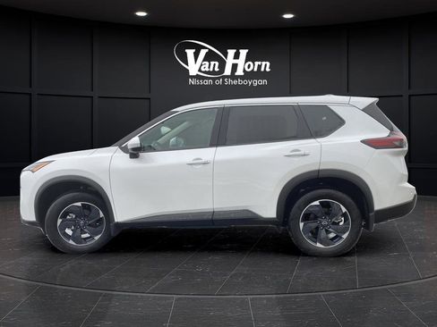 New 2026 Nissan Rogue SV image 10