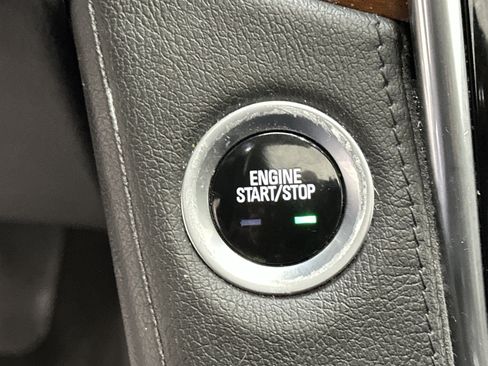 Used 2019 Cadillac Escalade Premium Luxury w/ LPO, Radiant Package image 35