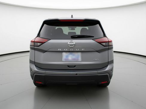 Used 2025 Nissan Rogue SV image 7