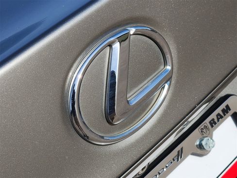 Used 2015 Lexus IS 250 w/ Navigation System Package image 12