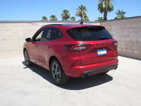 Used 2024 Ford Escape ST-Line AWD/4WD image 6